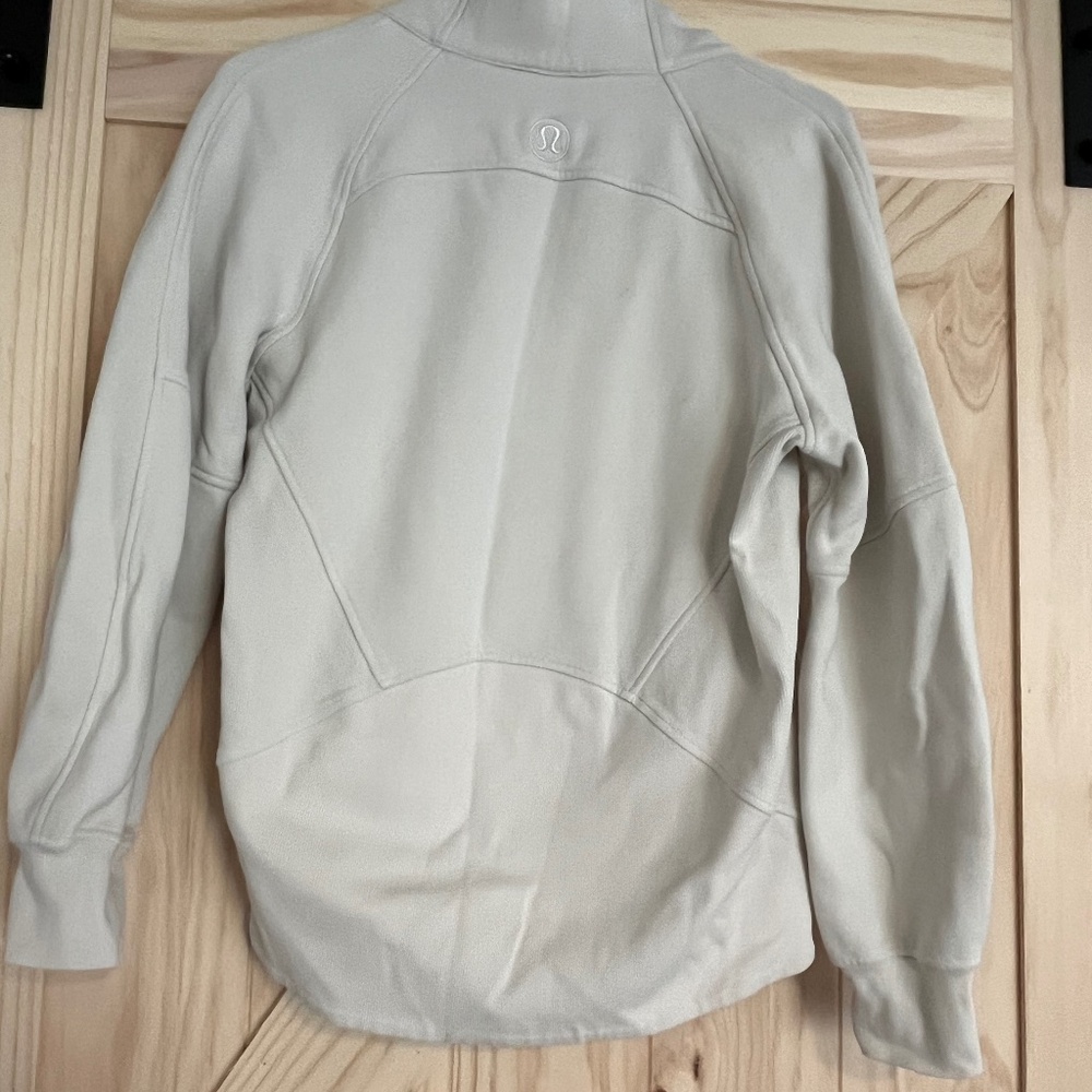 Zip jacket